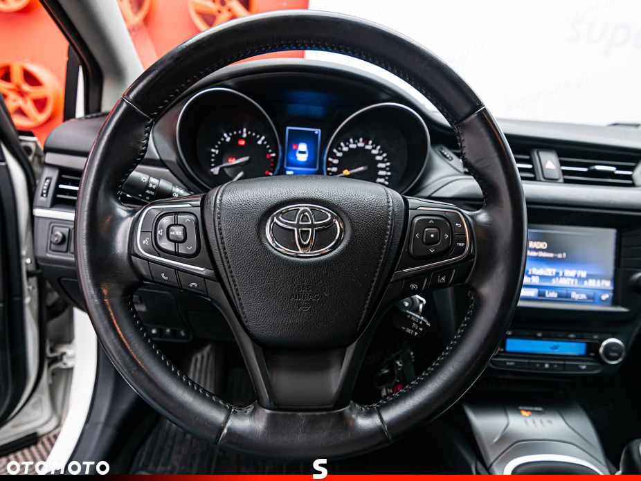 Toyota Avensis - 13