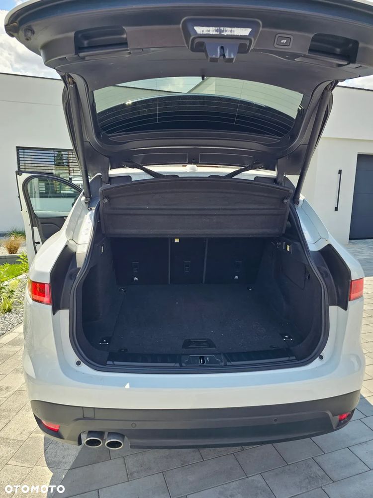 Jaguar F-Pace 2.0 i4D AWD R-Sport - 6