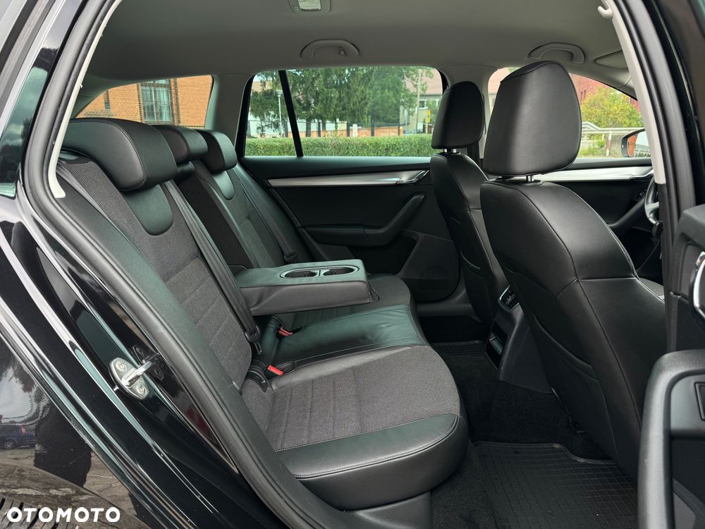 Skoda Octavia 2.0 TDI (Green tec) 4x4 Ambition - 9
