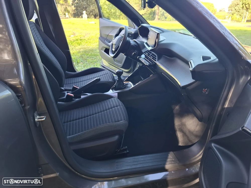 Peugeot 2008 1.2 PureTech Allure Pack - 18