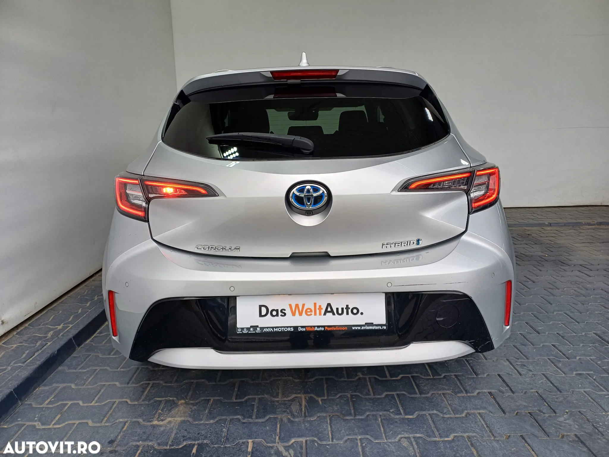Toyota Corolla 1.8 HSD Exclusive interior Negru - 28