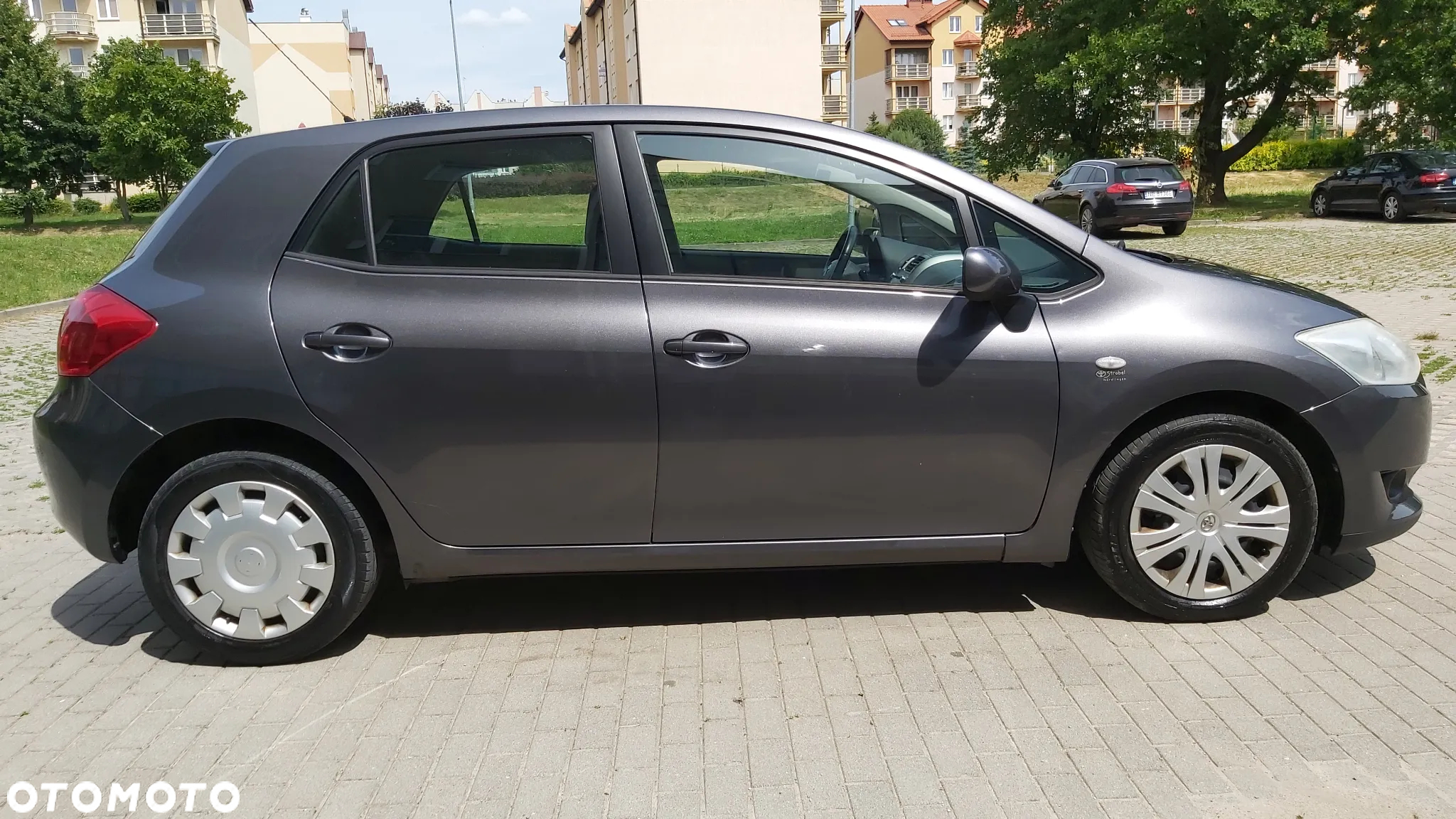 Toyota Auris 2.0 D-4D Executive - 9