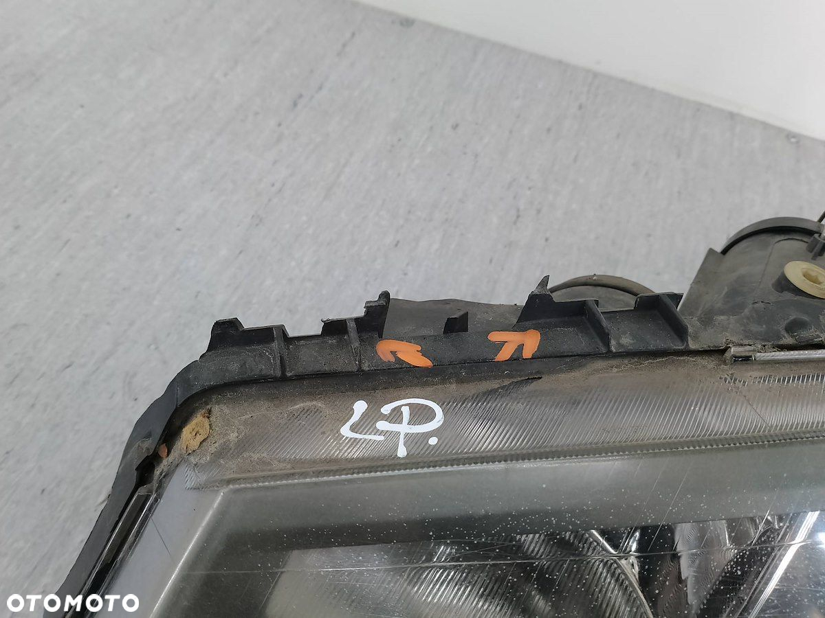 LAMPA PRZÓD LEWA XENON RENAULT MEGANE II 7701054660 89307035 - 7