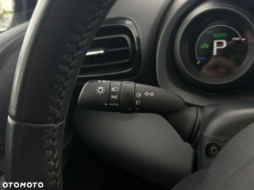 Toyota Yaris Hybrid 1.5 Executive - 21