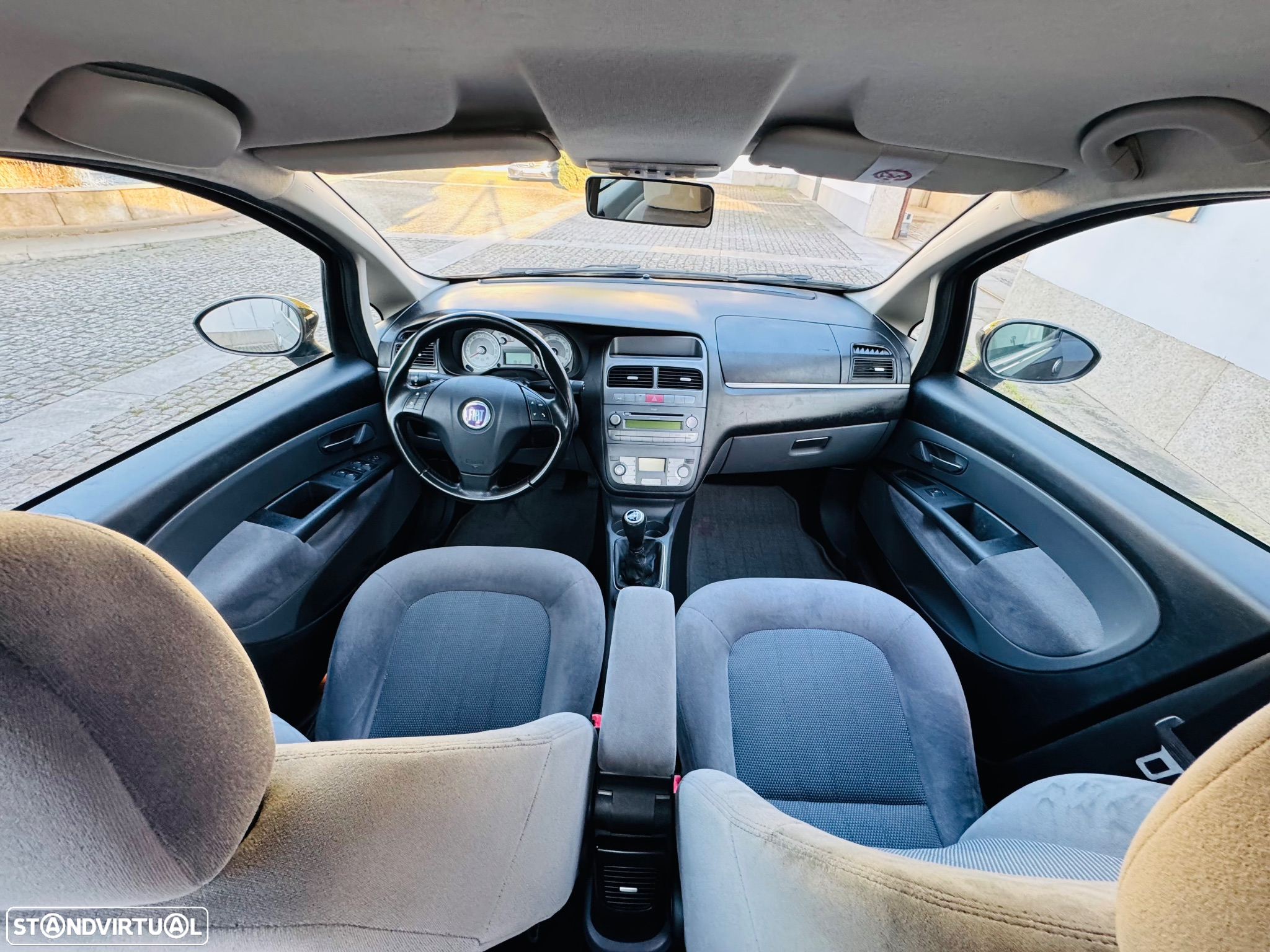 Fiat Linea 1.3 M-Jet Emotion Dualogic - 37