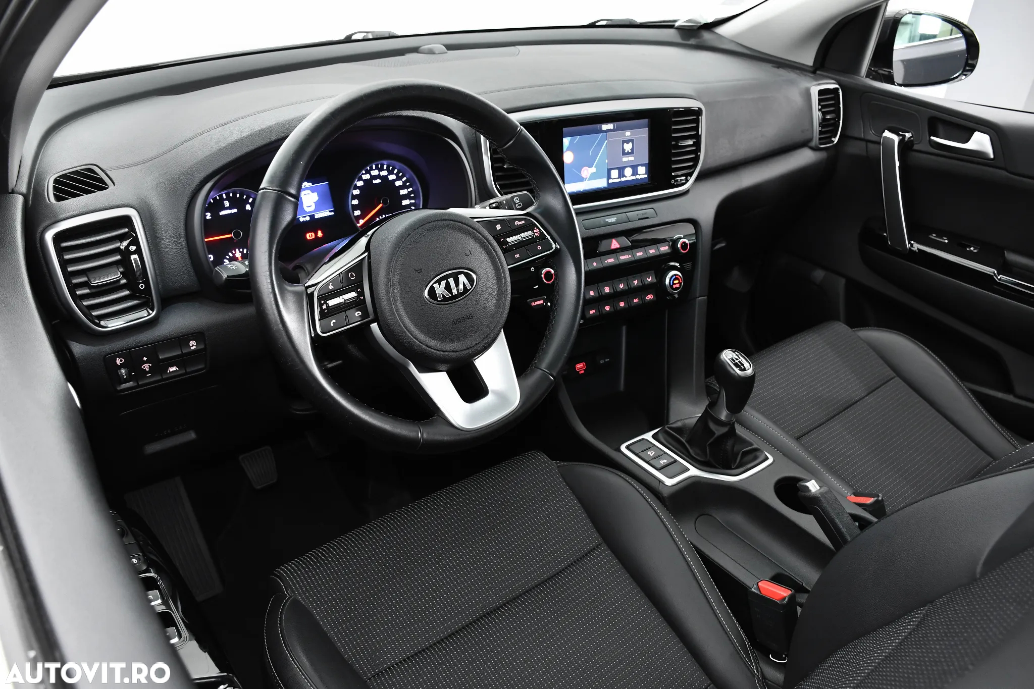 Kia Sportage 1.6 DSL 6MT 4x2 Business Line - 12