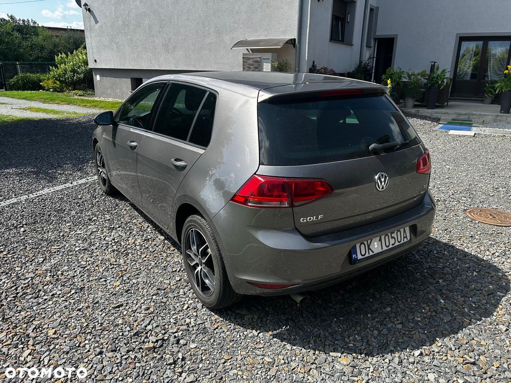 Volkswagen Golf 1.6 TDI BlueMotion Trendline - 4