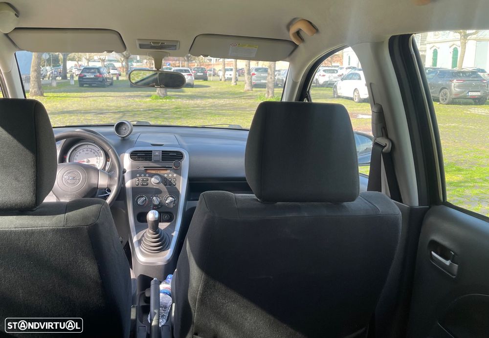 Opel Agila 1.0 Essentia - 15