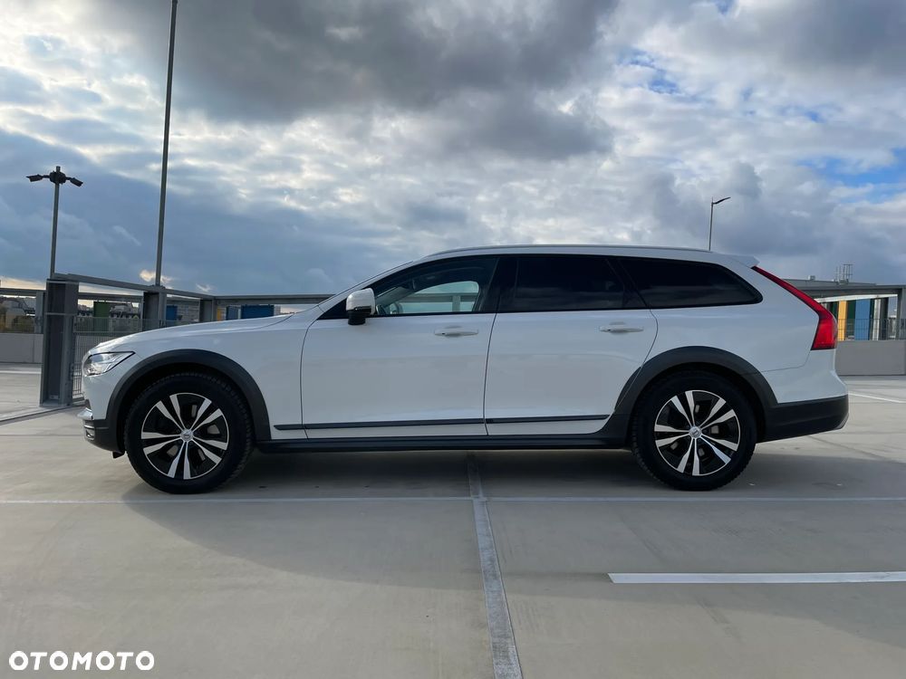 Volvo V90 Cross Country T5 AWD Pro - 11