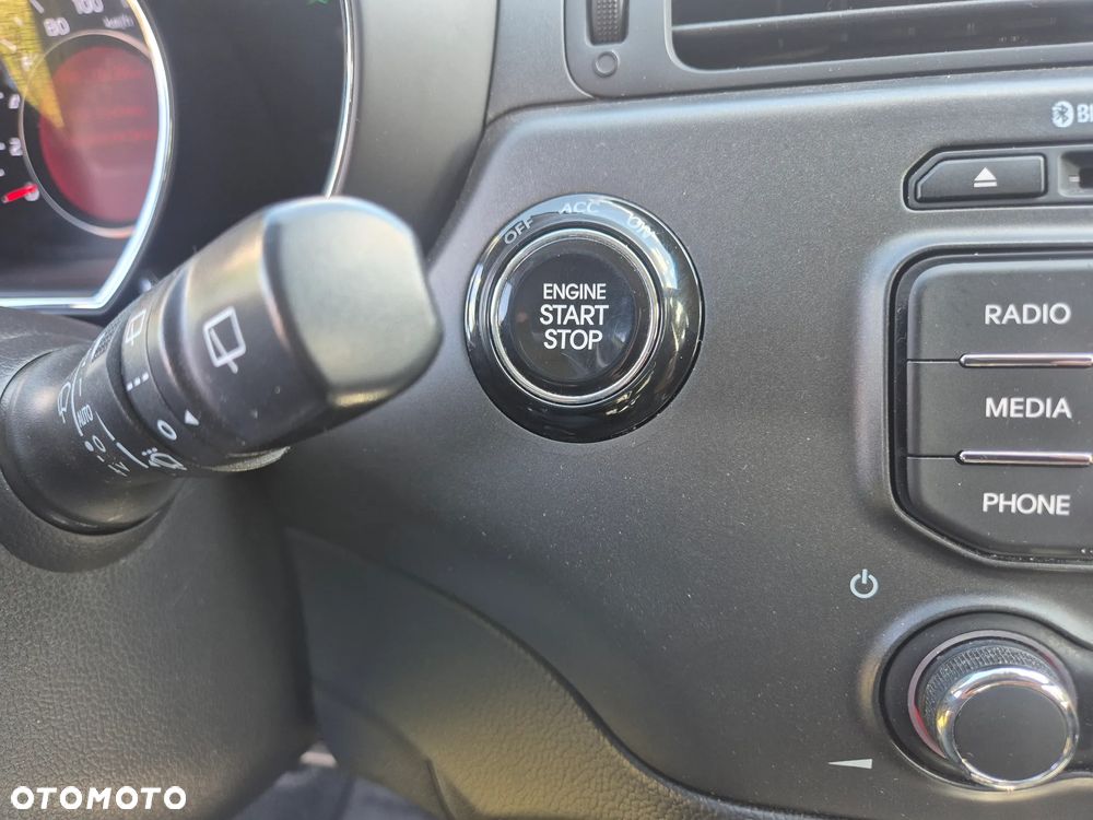 Kia Rio 1.2 Dream Team Edition - 26