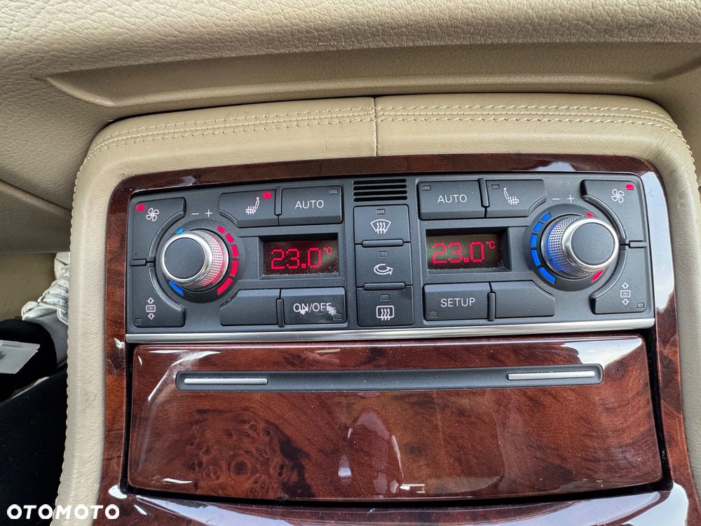 Audi A8 3.0 TDI L Quattro - 32