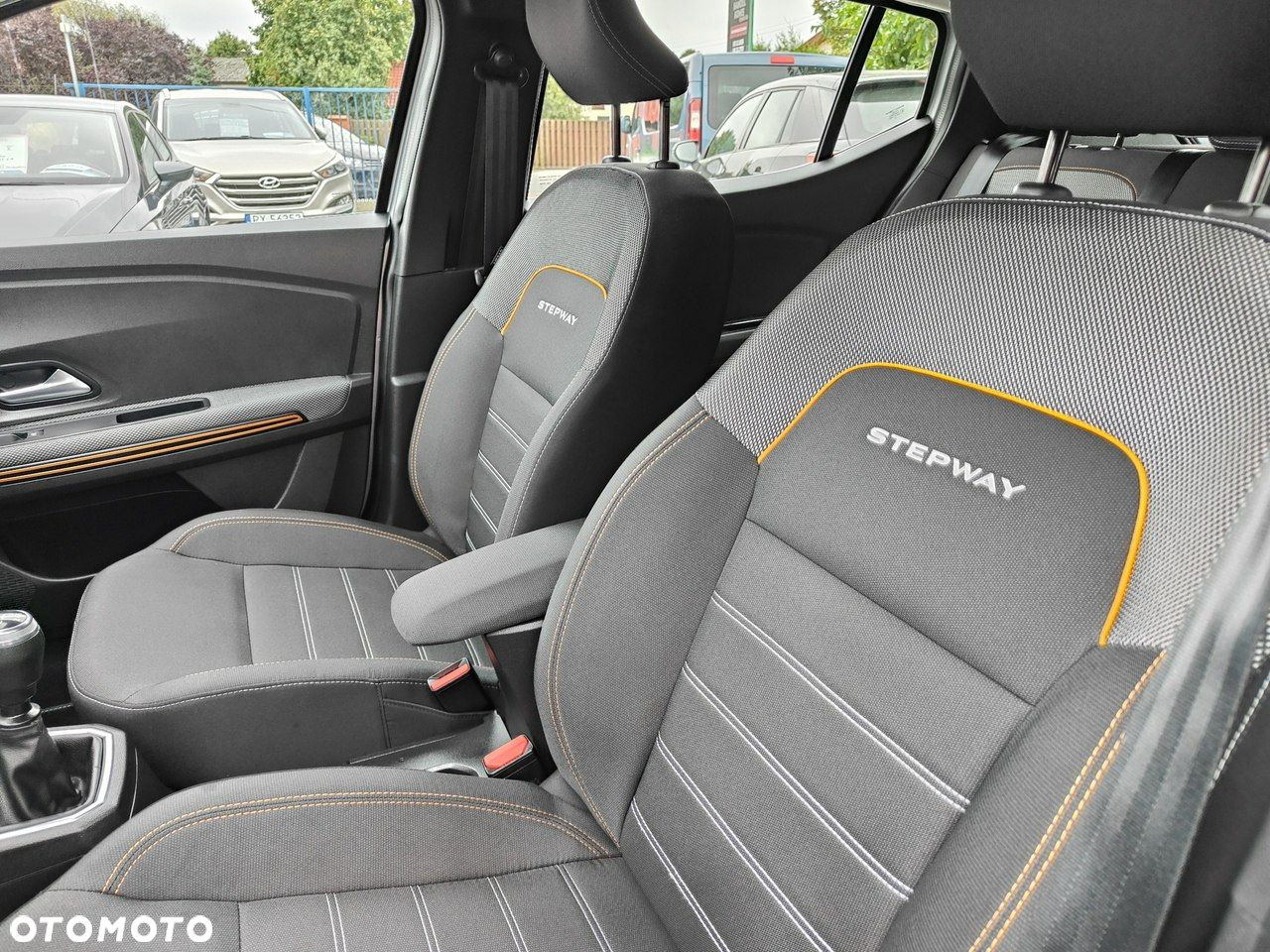 Dacia Sandero Stepway TCe 100 Celebration - 17