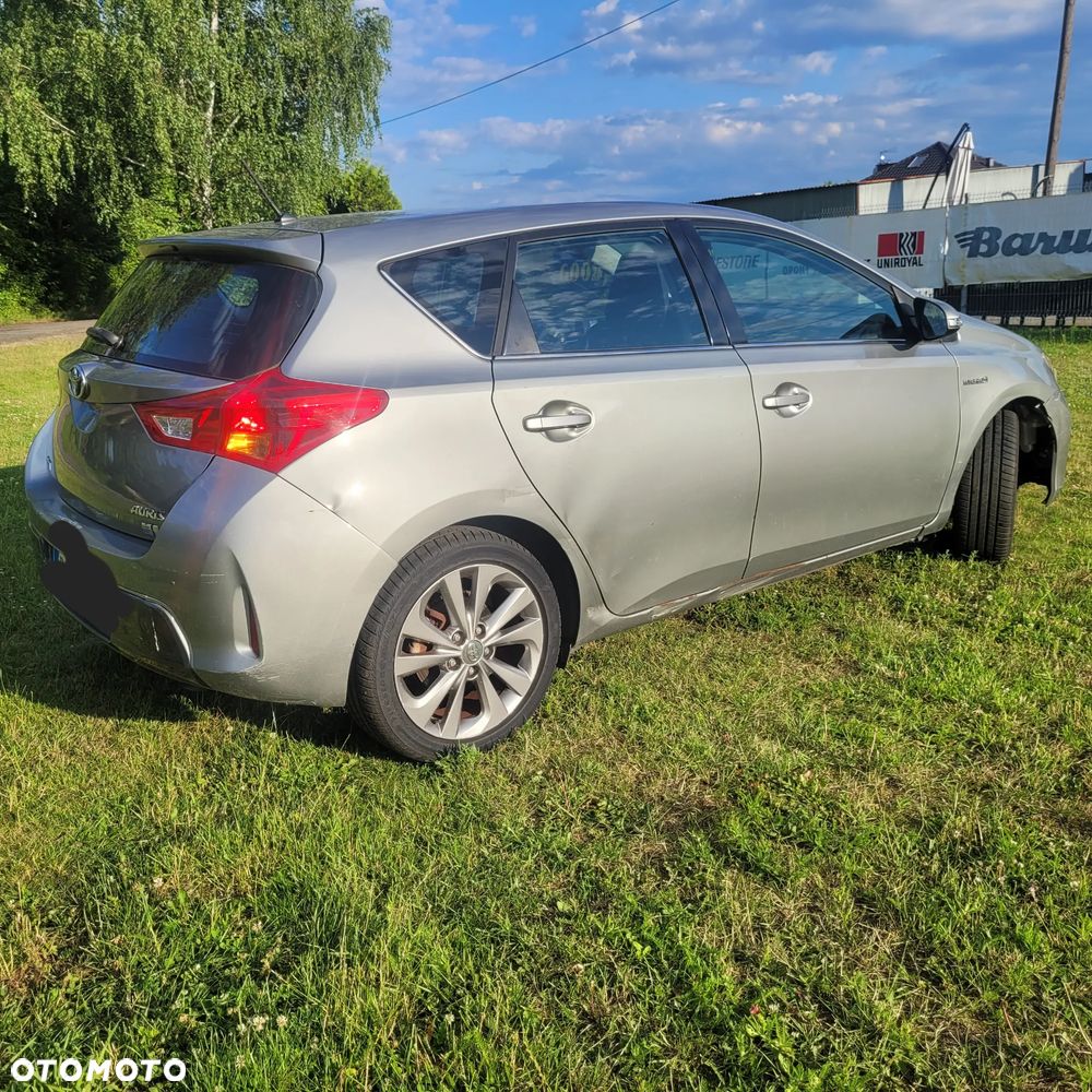 Toyota Auris - 13