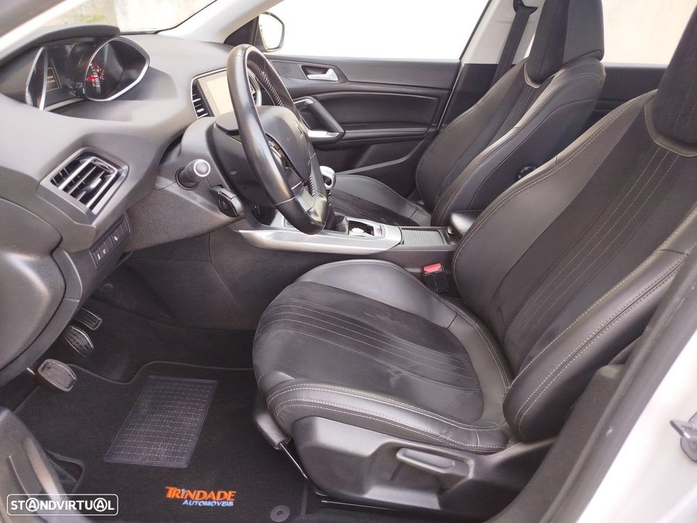 Peugeot 308 PureTech 130 Allure - 29