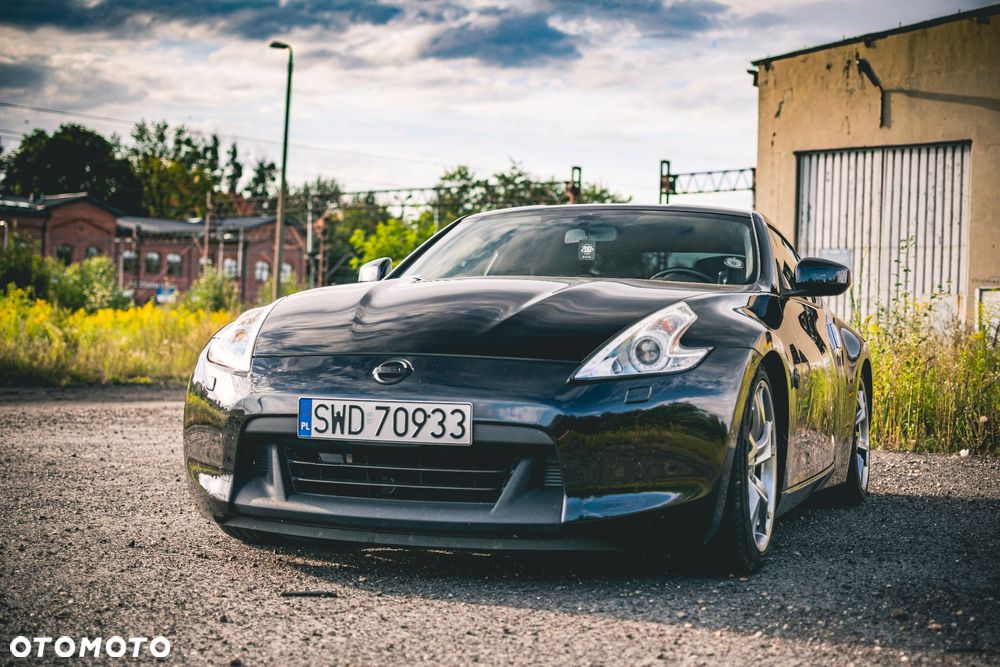 Nissan 370 Z - 3