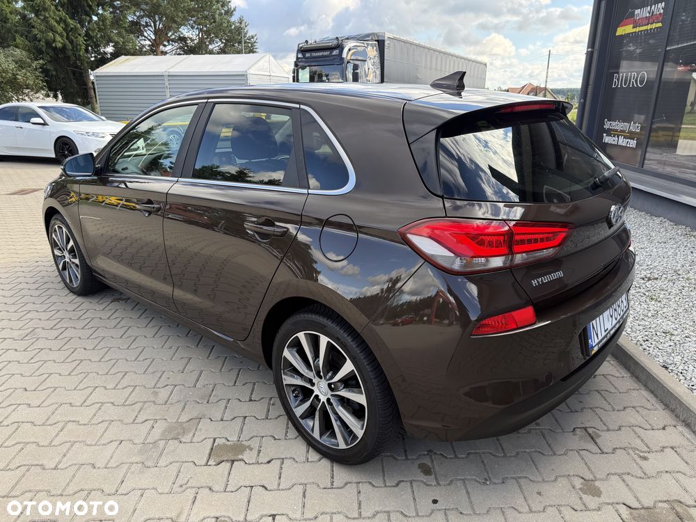 Hyundai i30 1.0 T-GDI Intro Edition - 12