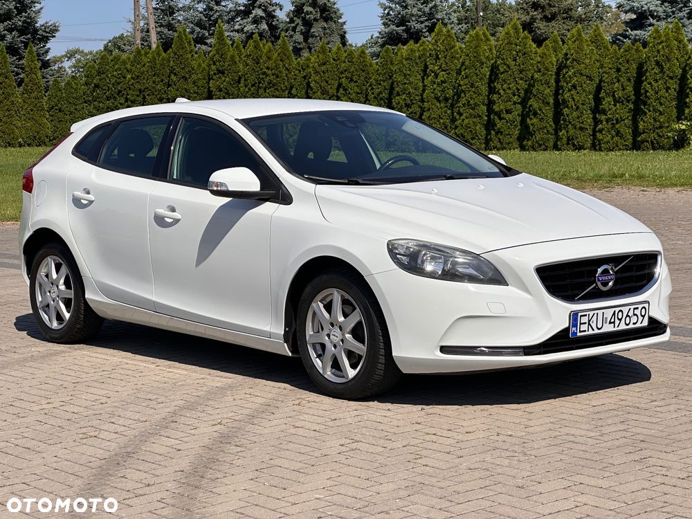 Volvo V40 2013 photo 2