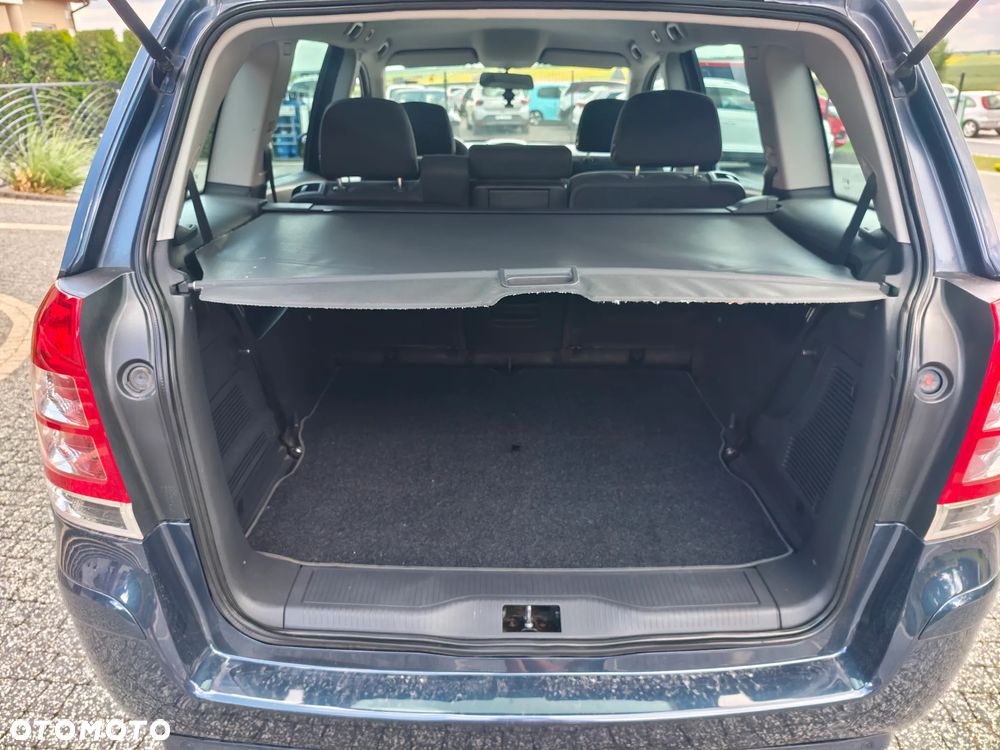 Opel Zafira - 12