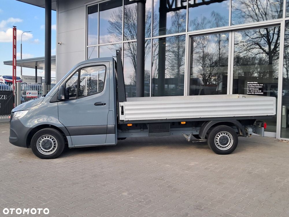Mercedes-Benz Sprinter 910 - 4