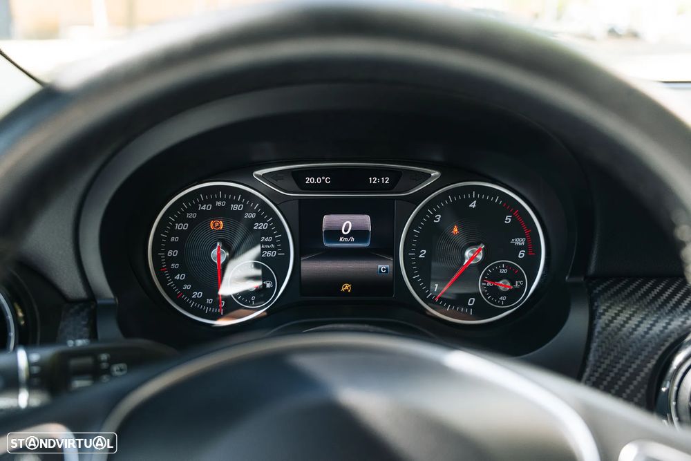 Mercedes-Benz GLA 180 (CDI) d - 21