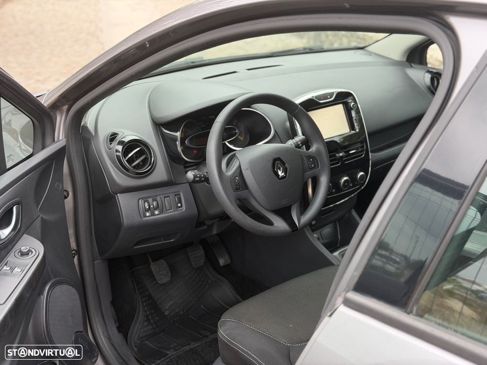 Renault Clio ENERGY TCe 90 Start & Stop Experience - 16
