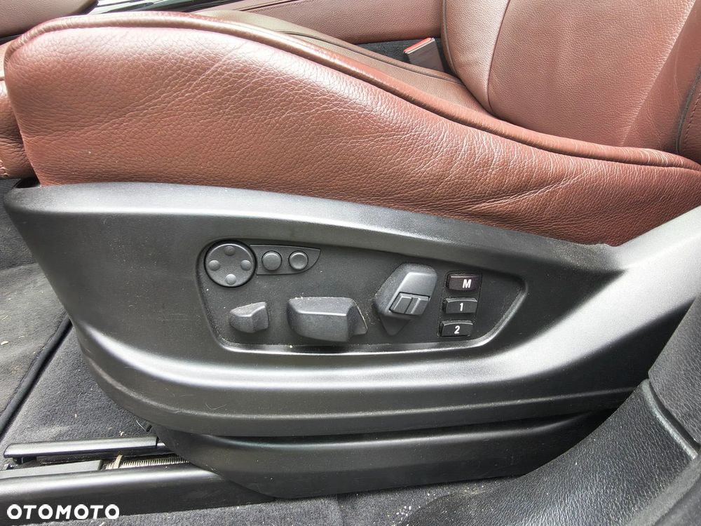 BMW X6 xDrive50i M Sport - 12