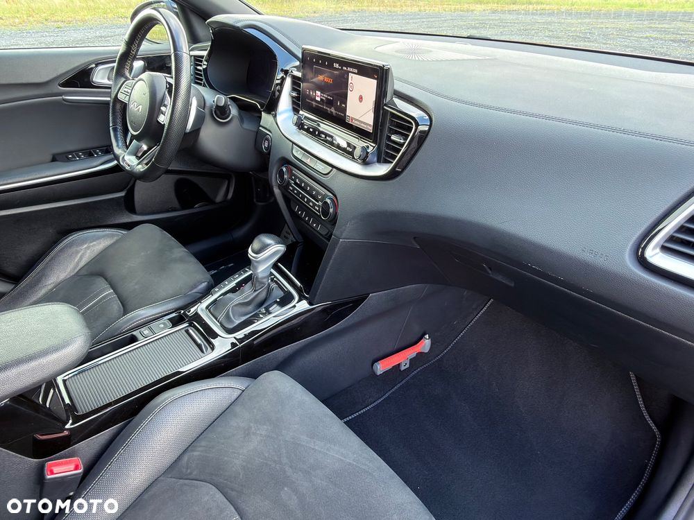 Kia ProCeed 1.5 T-GDI GT Line DCT - 24