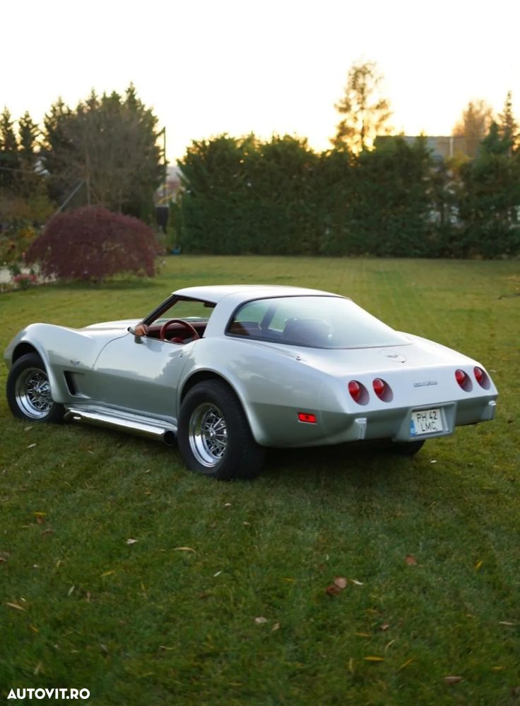 Chevrolet Corvette - 5