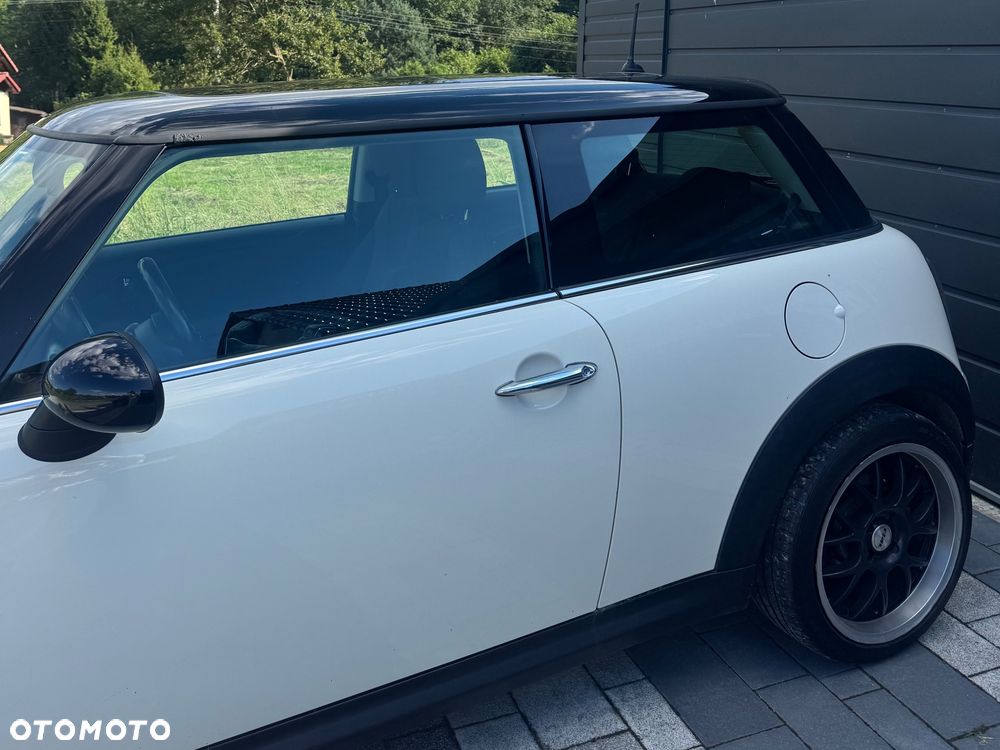 MINI Cooper Standard - 3
