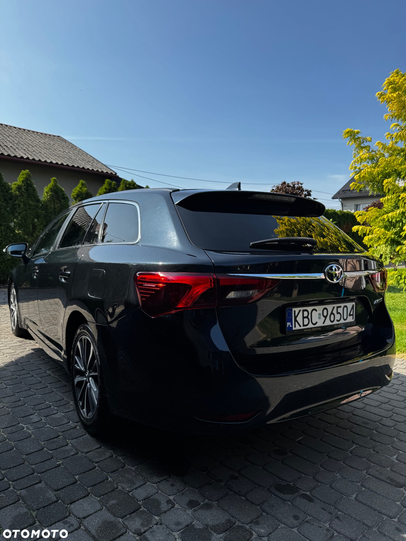 Toyota Avensis - 4