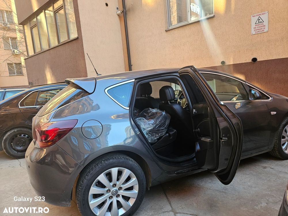 Opel Astra 1.7 CDTI DPF Design Edition - 8