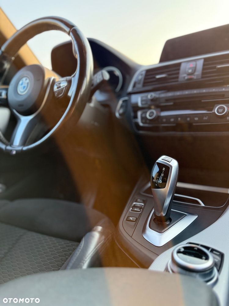 BMW Seria 1 118d M Sport - 9