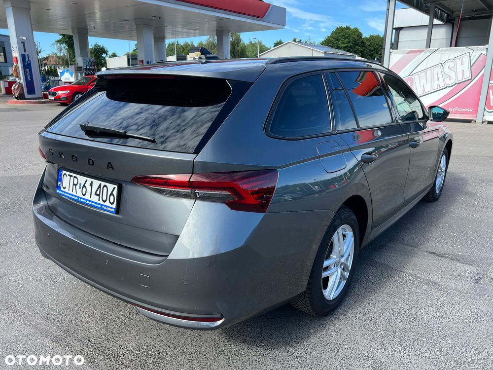 Skoda Octavia 2.0 TDI Selection DSG - 5