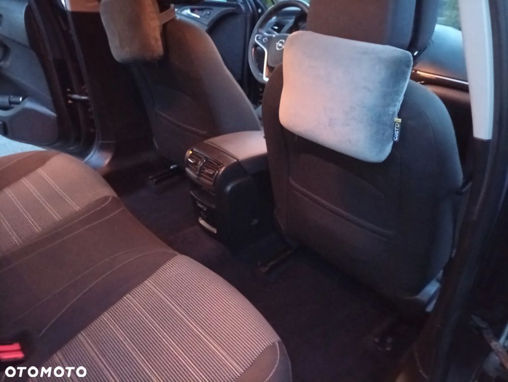 Opel Insignia - 21