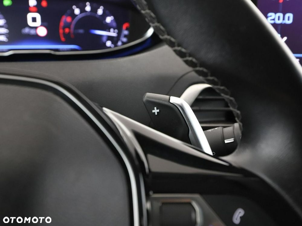 Peugeot 3008 1.2 PureTech Allure S&S EAT8 - 32