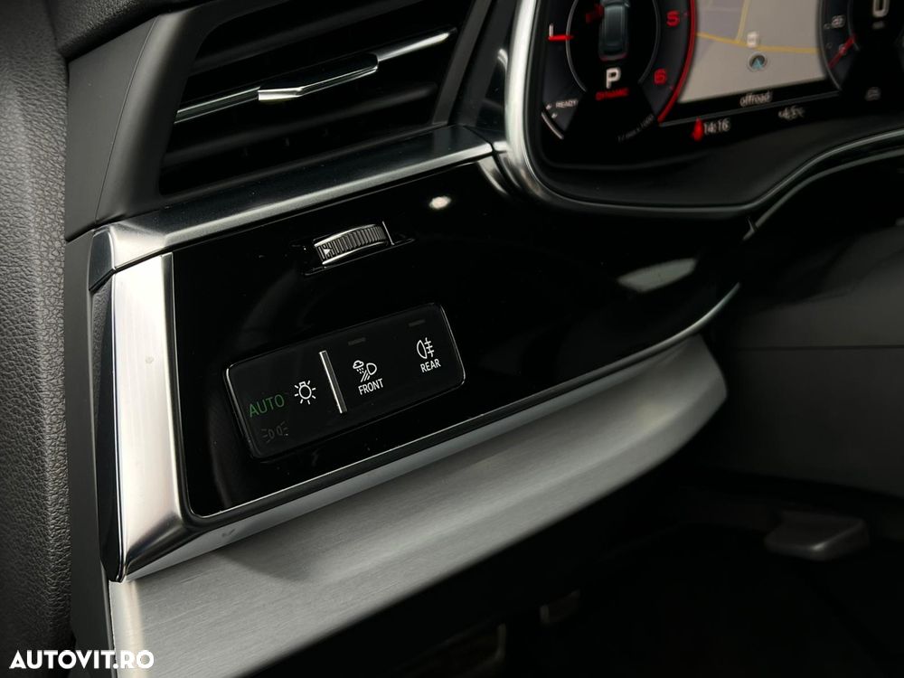 Audi Q8 50 TDI quattro Tiptronic - 32