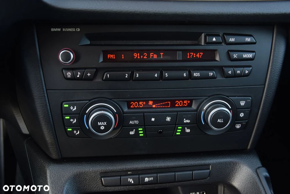 BMW X1 sDrive18i - 15