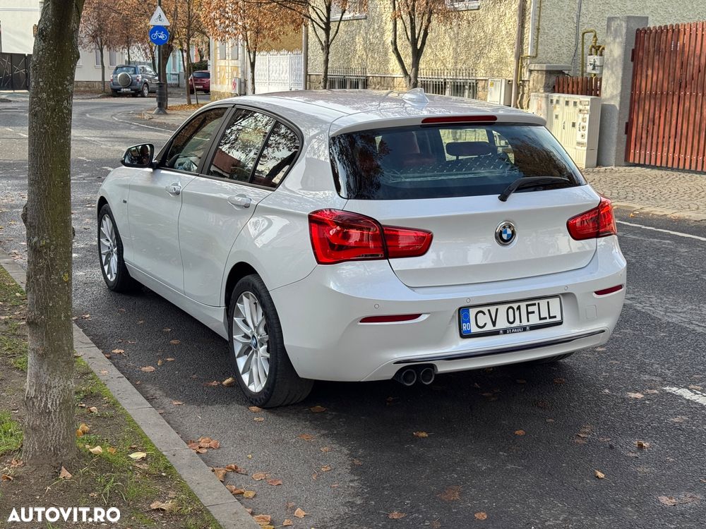 BMW Seria 1 120d Sport Line - 4