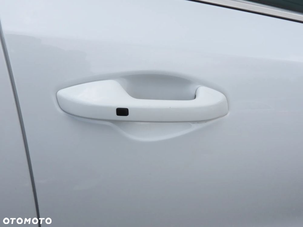 Kia XCeed - 18