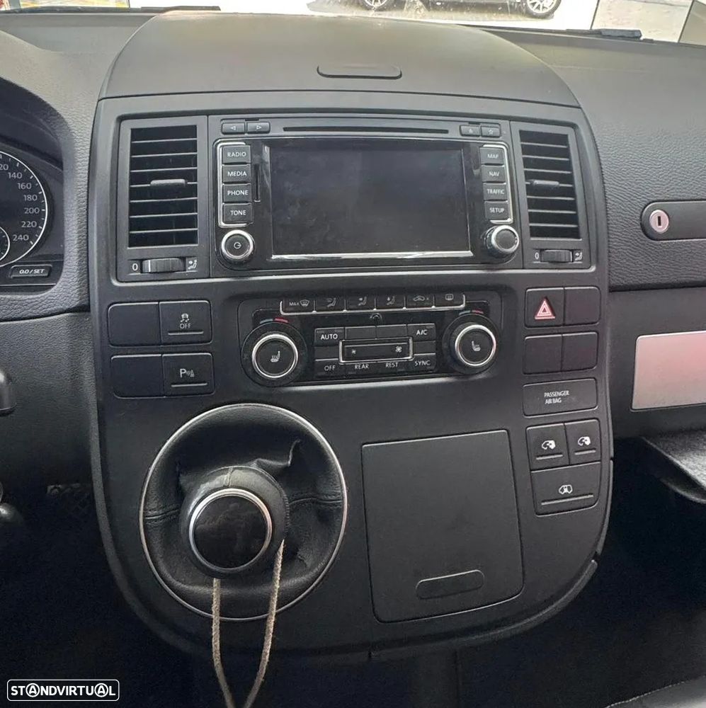 VW Multivan - 18