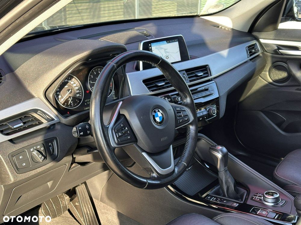 BMW X1 xDrive20i Sport - 11