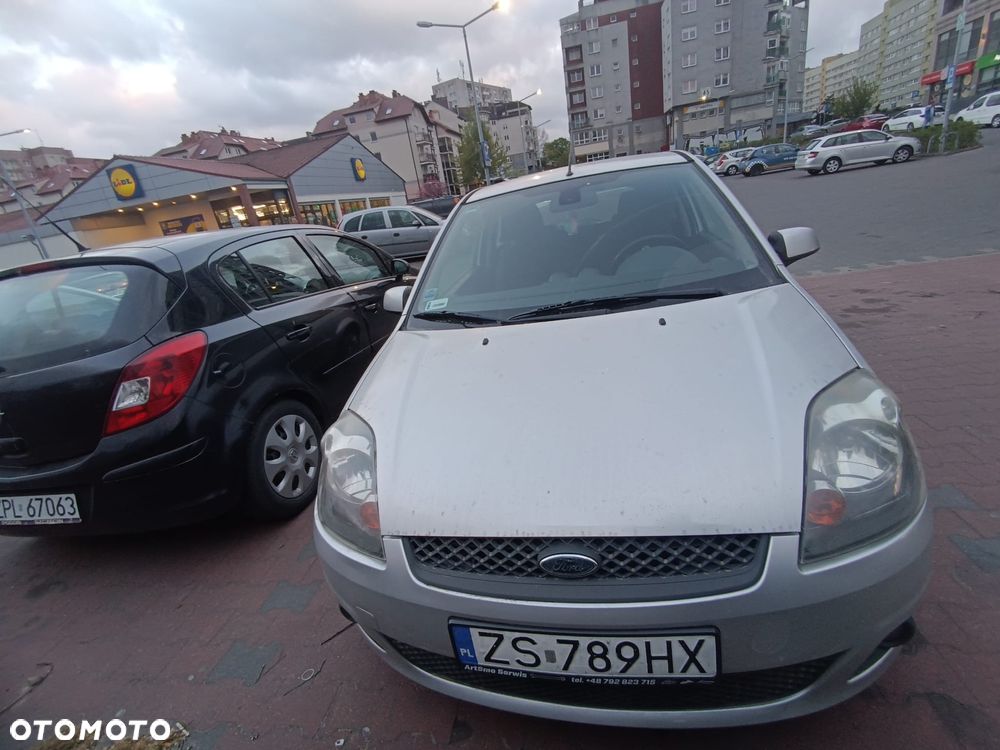Ford Fiesta - 4