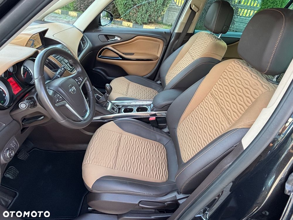 Opel Zafira - 17