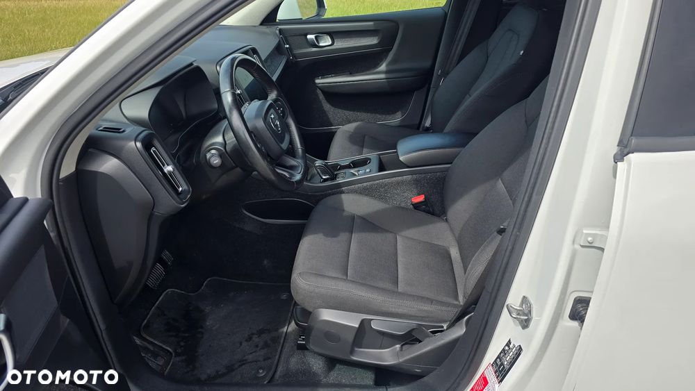 Volvo XC 40 D3 Momentum - 11