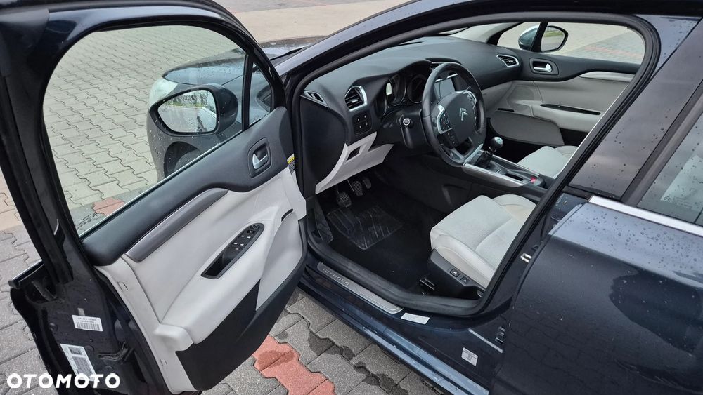 Citroën C4 2.0 HDi Exclusive - 10