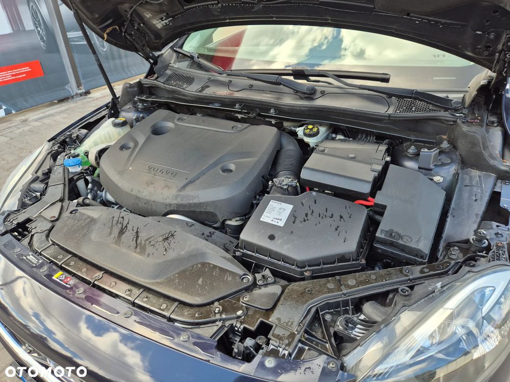 Volvo V40 D2 Momentum - 40