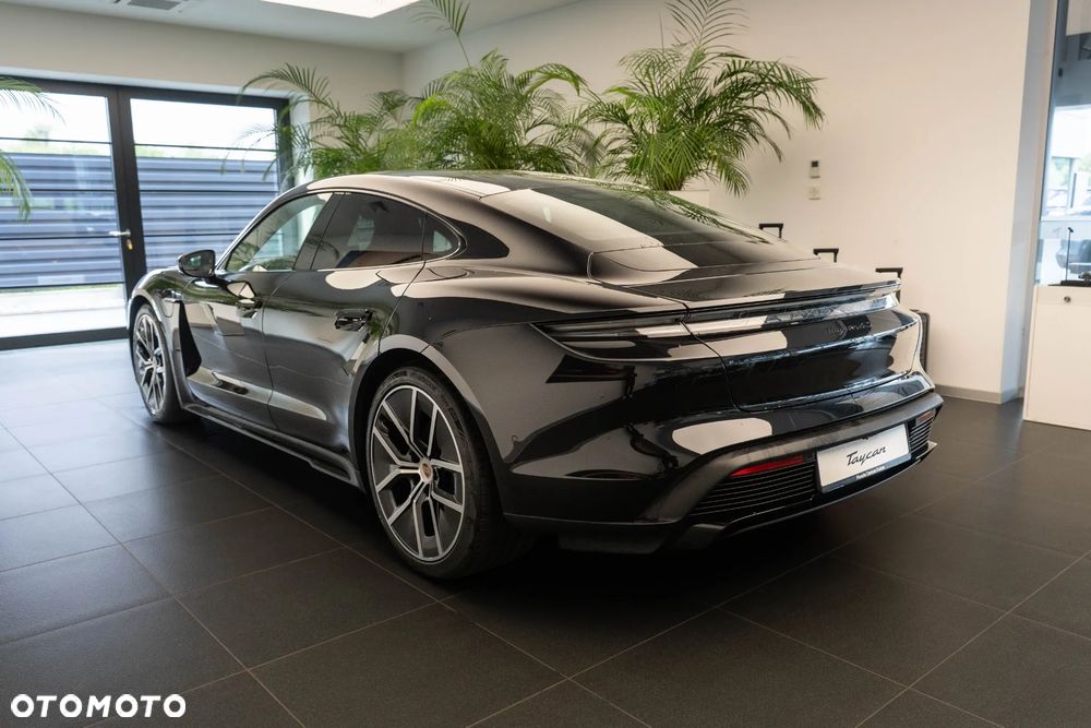 Porsche Taycan 105kWh 4S Black Edition - 3