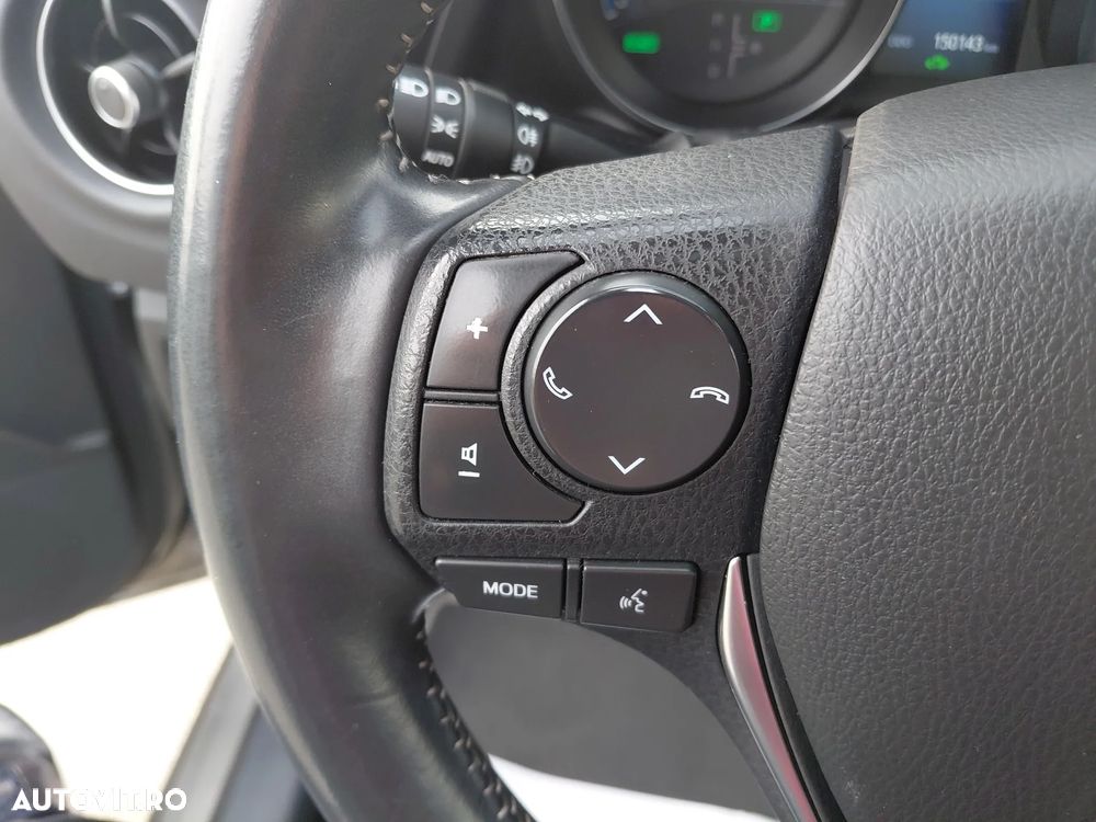 Toyota Auris 1.8 VVT-i Automatik Design Edition - 22