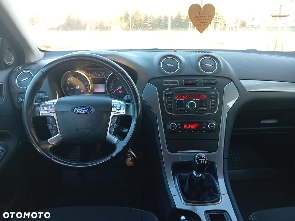 Ford Mondeo SW 1.6 T Gold X Plus - 20