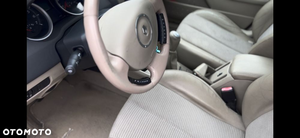 Renault Megane 1.6 16V Privilege - 3